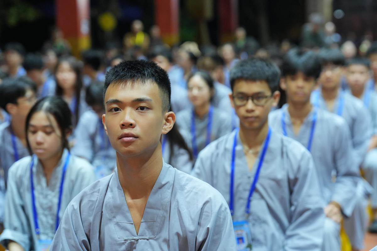 “Biết ơn và Xin lỗi” – Đêm lắng tâm gieo hạt giống hiếu kính tại Khóa Sinh hoạt Phật pháp mùa hè chùa Bằng插图5