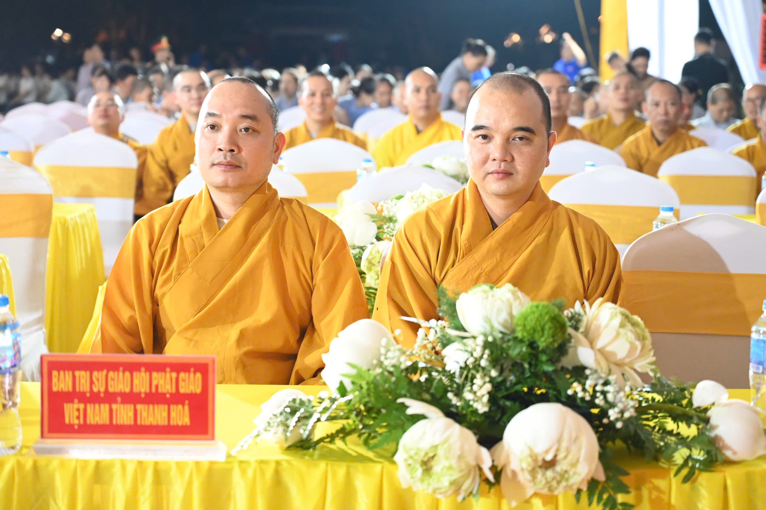 Thanh Hóa: Trang nghiêm lễ cầu siêu, thắp nến tri ân các Anh hùng Liệt sĩ tại Nghĩa trang Hàm Rồng插图13