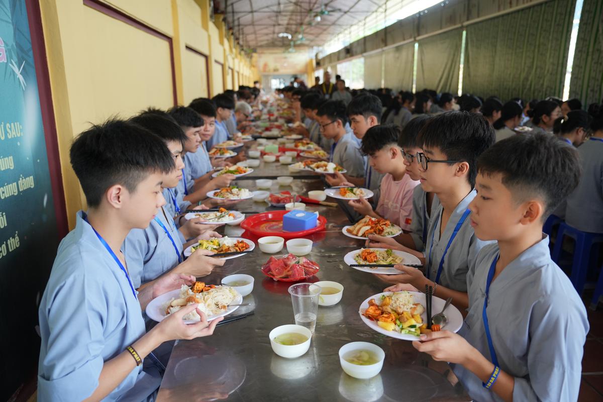 Ngày thứ hai Khóa sinh hoạt Phật pháp mùa hè chùa Bằng: Học lắng nghe để hiểu, quay về để thương插图65