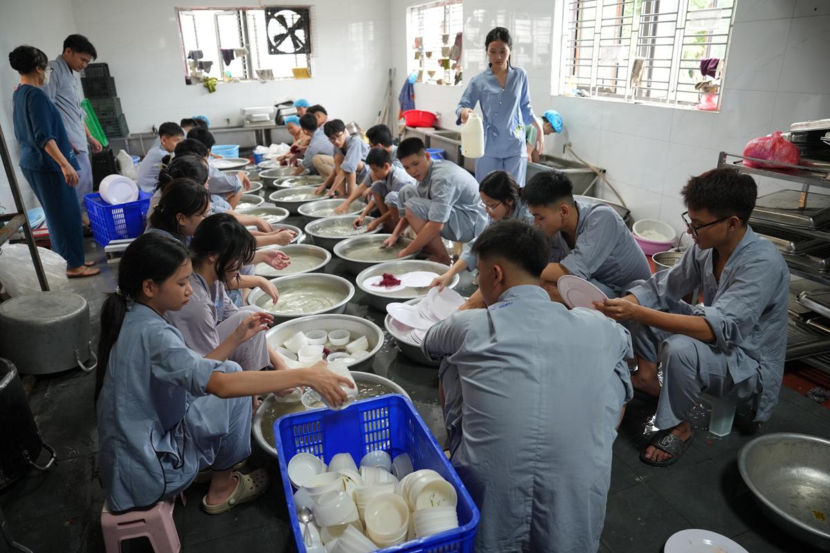 Ngày thứ hai Khóa sinh hoạt Phật pháp mùa hè chùa Bằng: Học lắng nghe để hiểu, quay về để thương插图68