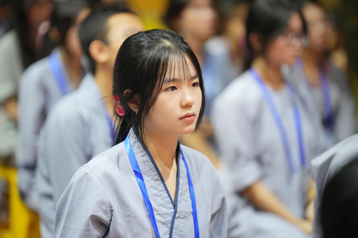 “Biết ơn và Xin lỗi” – Đêm lắng tâm gieo hạt giống hiếu kính tại Khóa Sinh hoạt Phật pháp mùa hè chùa Bằng插图13