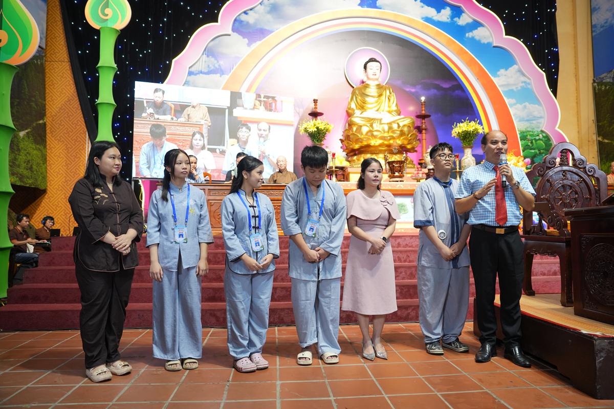 “Biết ơn và Xin lỗi” – Đêm lắng tâm gieo hạt giống hiếu kính tại Khóa Sinh hoạt Phật pháp mùa hè chùa Bằng插图22
