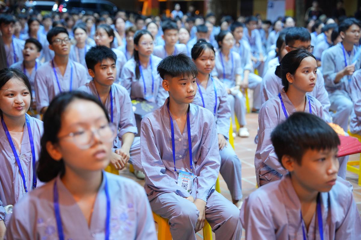 Ngày thứ hai Khóa sinh hoạt Phật pháp mùa hè chùa Bằng: Học lắng nghe để hiểu, quay về để thương插图112