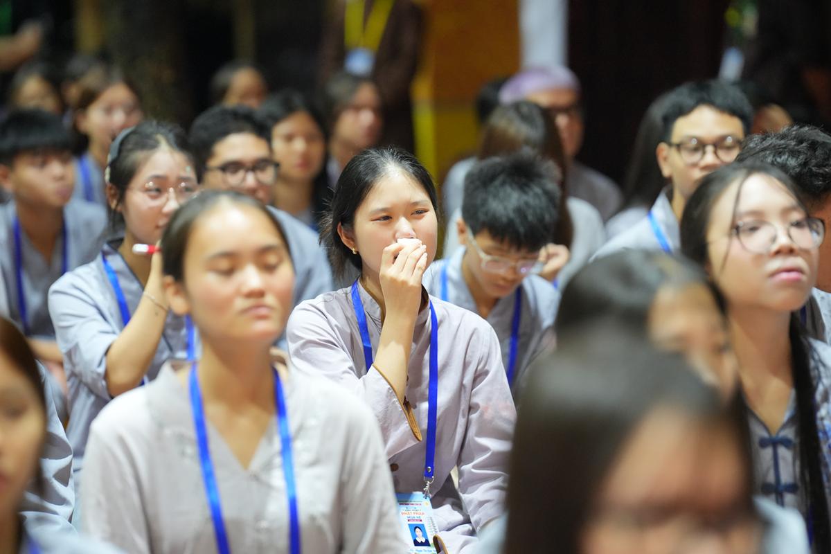 “Biết ơn và Xin lỗi” – Đêm lắng tâm gieo hạt giống hiếu kính tại Khóa Sinh hoạt Phật pháp mùa hè chùa Bằng插图28