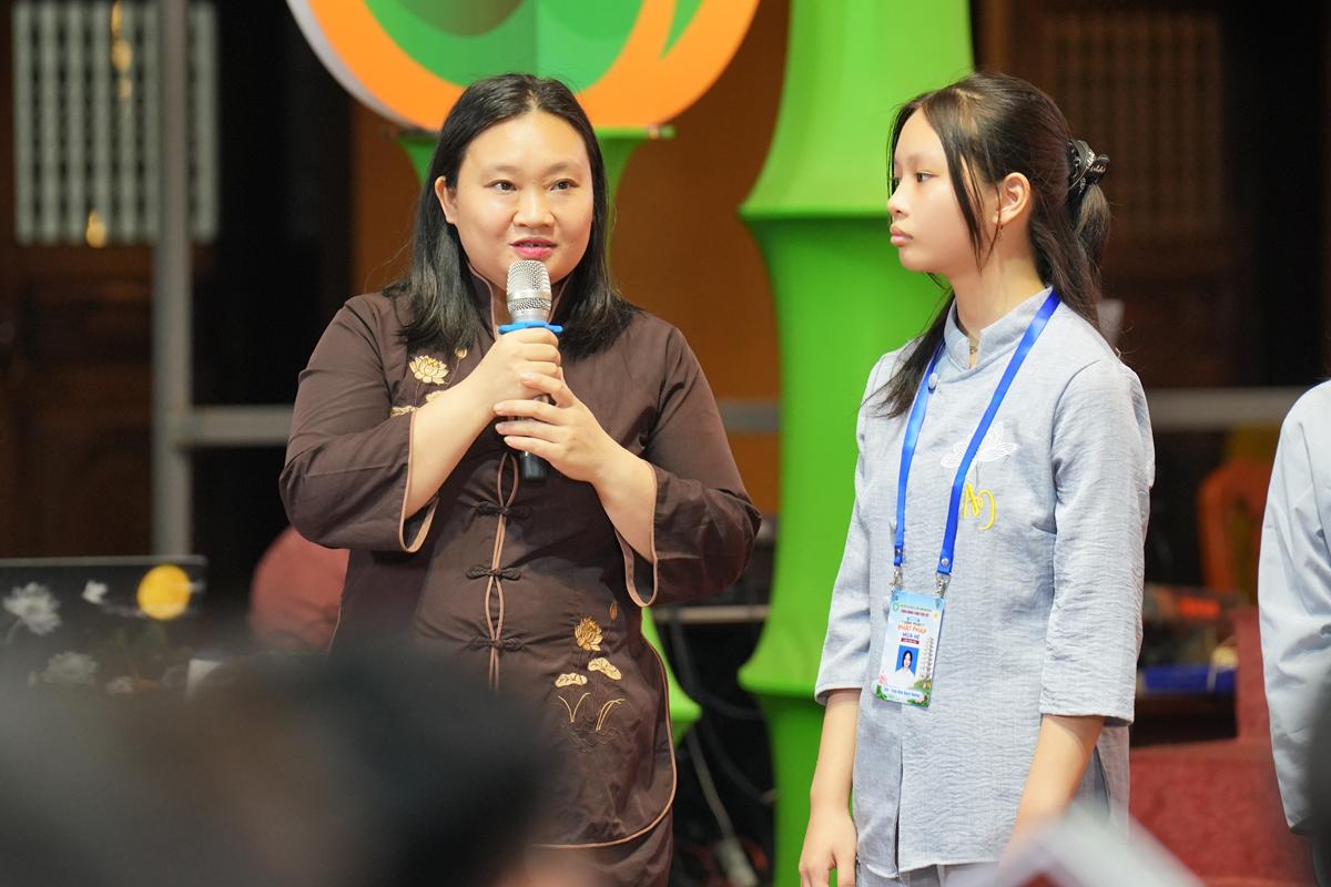 “Biết ơn và Xin lỗi” – Đêm lắng tâm gieo hạt giống hiếu kính tại Khóa Sinh hoạt Phật pháp mùa hè chùa Bằng插图31