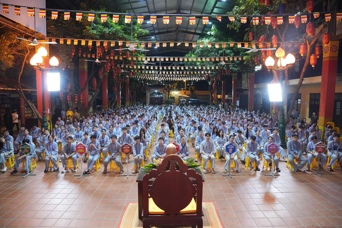 Ngày thứ hai Khóa sinh hoạt Phật pháp mùa hè chùa Bằng: Học lắng nghe để hiểu, quay về để thương插图121