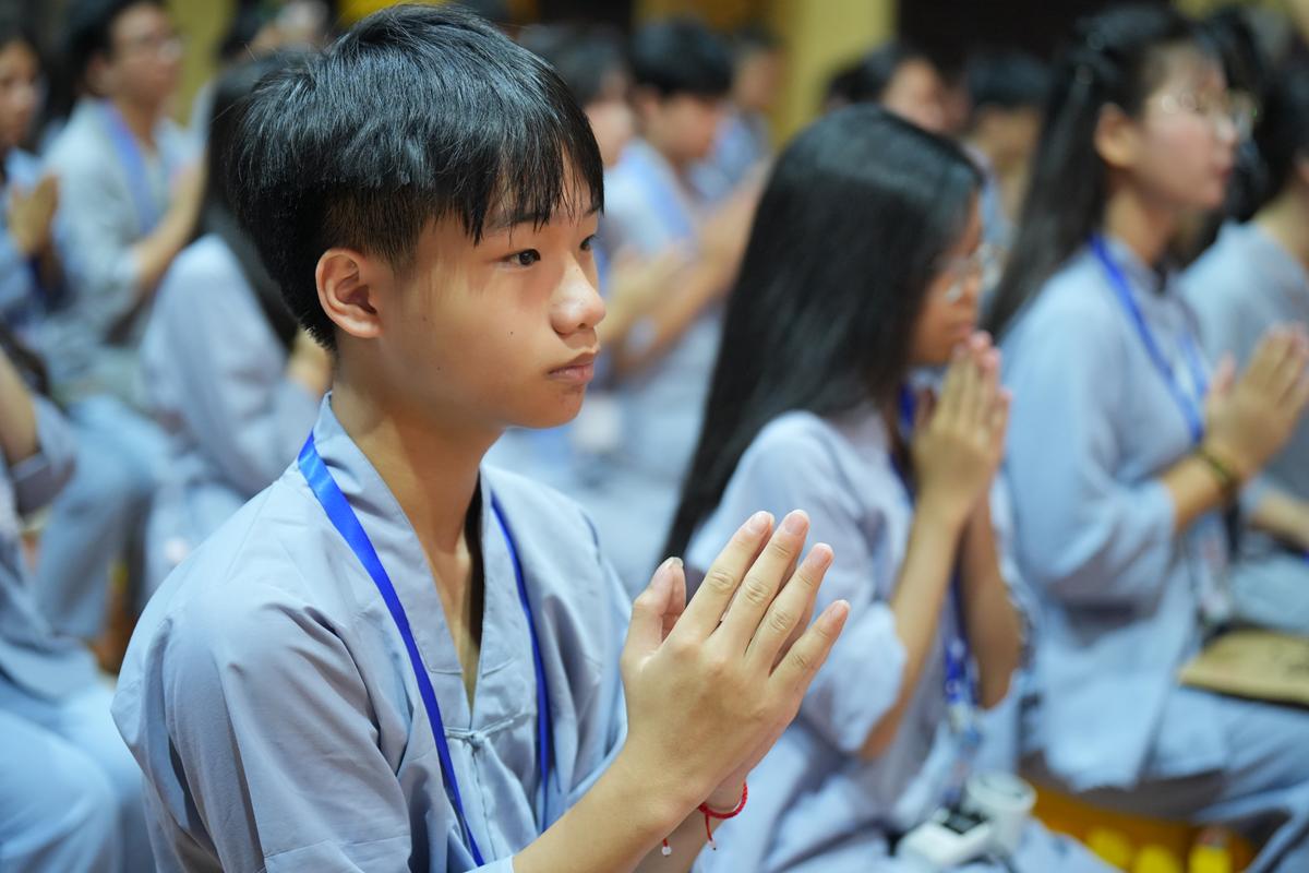 “Biết ơn và Xin lỗi” – Đêm lắng tâm gieo hạt giống hiếu kính tại Khóa Sinh hoạt Phật pháp mùa hè chùa Bằng插图39