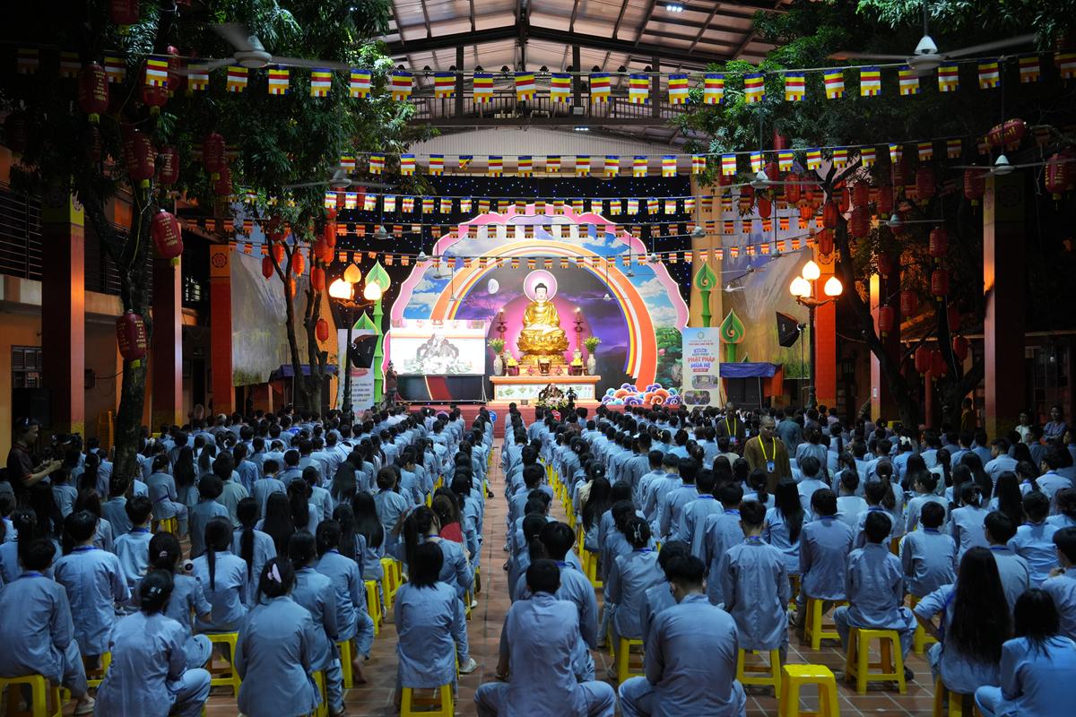 Ngày thứ hai Khóa sinh hoạt Phật pháp mùa hè chùa Bằng: Học lắng nghe để hiểu, quay về để thương插图126
