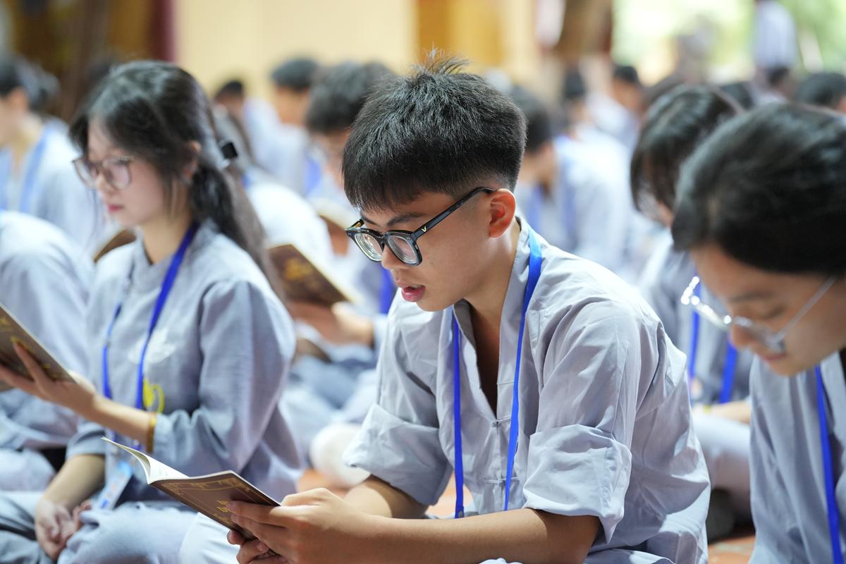 Ngày thứ hai Khóa sinh hoạt Phật pháp mùa hè chùa Bằng: Học lắng nghe để hiểu, quay về để thương插图23