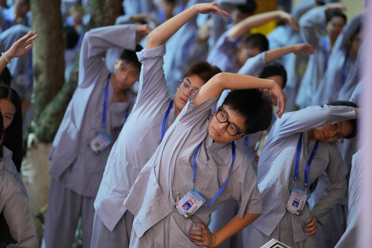 Ngày thứ hai Khóa sinh hoạt Phật pháp mùa hè chùa Bằng: Học lắng nghe để hiểu, quay về để thương插图4