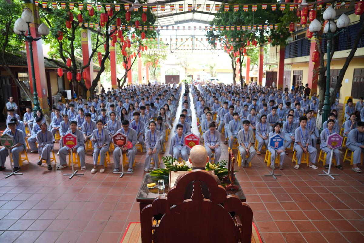 Ngày thứ hai Khóa sinh hoạt Phật pháp mùa hè chùa Bằng: Học lắng nghe để hiểu, quay về để thương插图58