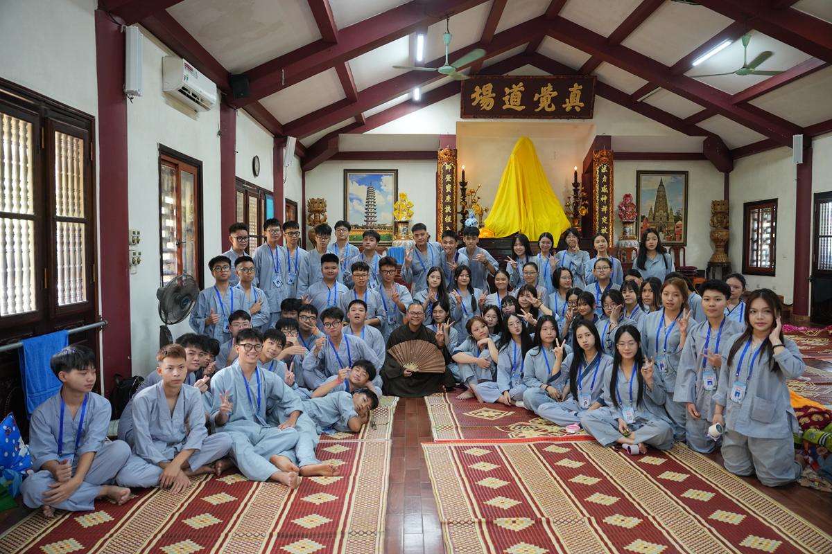 Ngày thứ hai Khóa sinh hoạt Phật pháp mùa hè chùa Bằng: Học lắng nghe để hiểu, quay về để thương插图76