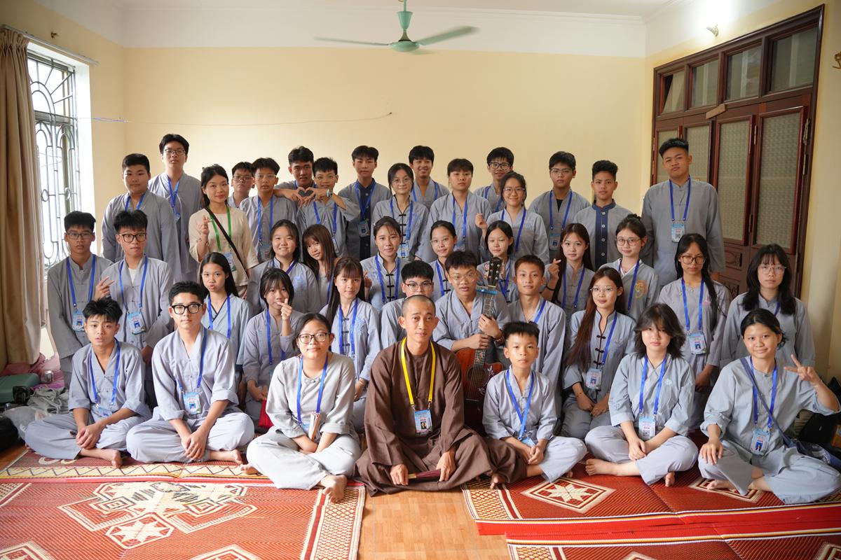 Ngày thứ hai Khóa sinh hoạt Phật pháp mùa hè chùa Bằng: Học lắng nghe để hiểu, quay về để thương插图90