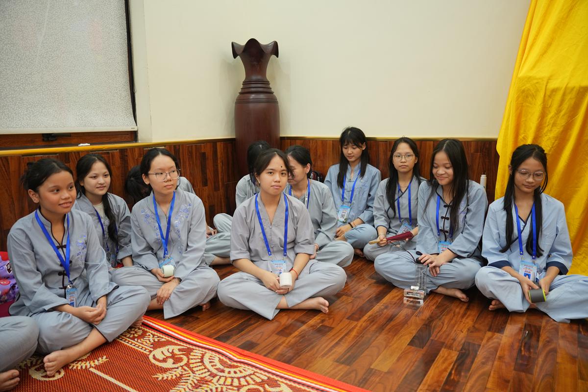 Ngày thứ hai Khóa sinh hoạt Phật pháp mùa hè chùa Bằng: Học lắng nghe để hiểu, quay về để thương插图93
