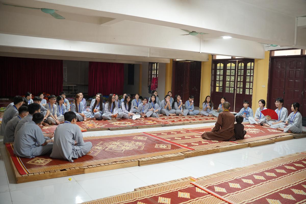 Ngày thứ hai Khóa sinh hoạt Phật pháp mùa hè chùa Bằng: Học lắng nghe để hiểu, quay về để thương插图95