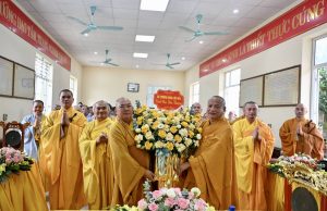 Ninh Bình: Trường hạ chùa Liêu Hải trang nghiêm cử hành lễ khai pháp mùa An cư kiết hạ Phật lịch 2570
