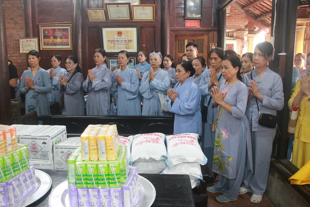 Quảng Ninh: Chùa Tiêu Dao tùy hỷ Cúng Dàng 3 Trường Hạ tại tỉnh Quảng Ninh插图23