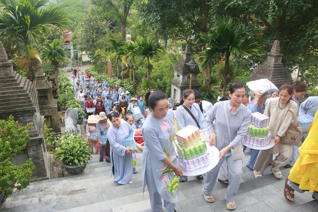 Quảng Ninh: Chùa Tiêu Dao tùy hỷ Cúng Dàng 3 Trường Hạ tại tỉnh Quảng Ninh插图33