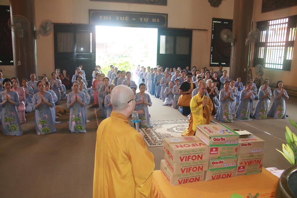 Quảng Ninh: Chùa Tiêu Dao tùy hỷ Cúng Dàng 3 Trường Hạ tại tỉnh Quảng Ninh插图7 Quảng Ninh: Chùa Tiêu Dao tùy hỷ Cúng Dàng 3 Trường Hạ tại tỉnh Quảng Ninh插图7