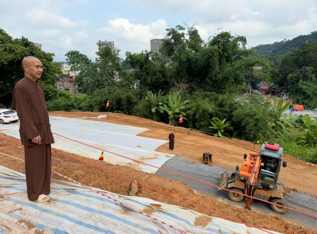 Hoà thượng Thích Thanh Điện khảo sát và chỉ đạo cho Lễ khởi công Trụ sở BTS GHPGVN tỉnh Lào Cai插图