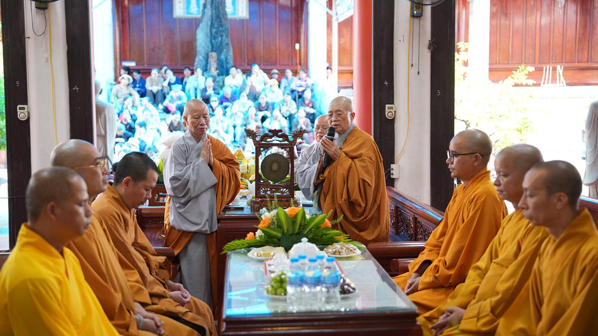 Phân ban Ni giới TW khu vực phía Bắc thăm, cúng dàng các trường hạ thuộc tỉnh Hưng Yên và thành phố Hải Phòng插图101