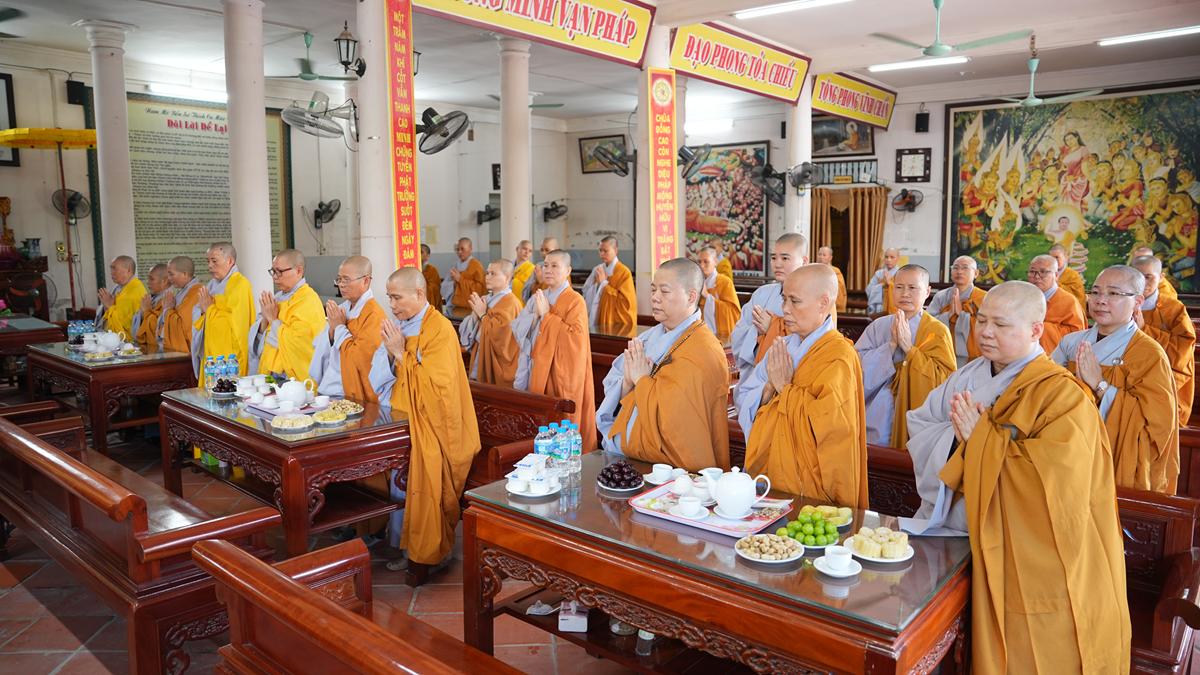 Phân ban Ni giới TW khu vực phía Bắc thăm, cúng dàng các trường hạ thuộc tỉnh Hưng Yên và thành phố Hải Phòng插图103