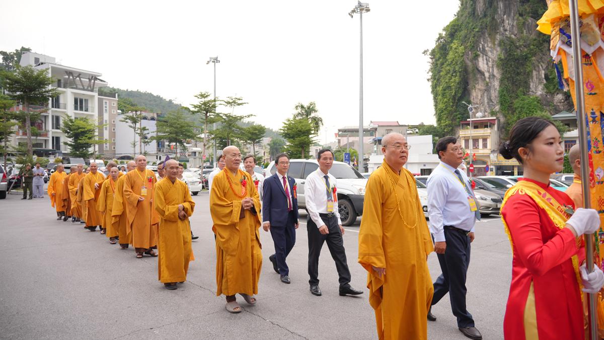 Đại hội đại biểu Phật giáo tỉnh Quảng Ninh lần thứ VI thành tựu viên mãn插图10