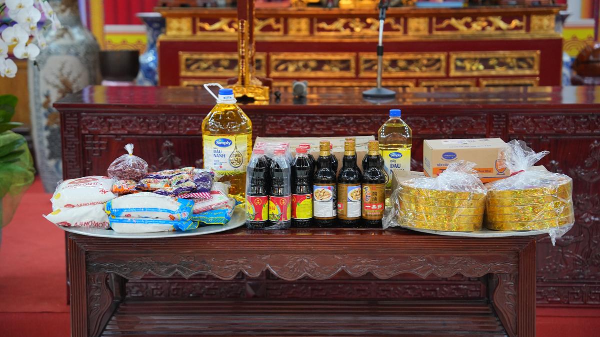 Phân ban Ni giới TW khu vực phía Bắc thăm, cúng dàng các trường hạ thuộc tỉnh Hưng Yên và thành phố Hải Phòng插图3