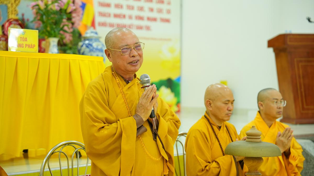 Phân ban Ni giới TW khu vực phía Bắc thăm, cúng dàng các trường hạ thuộc tỉnh Hưng Yên và thành phố Hải Phòng插图42