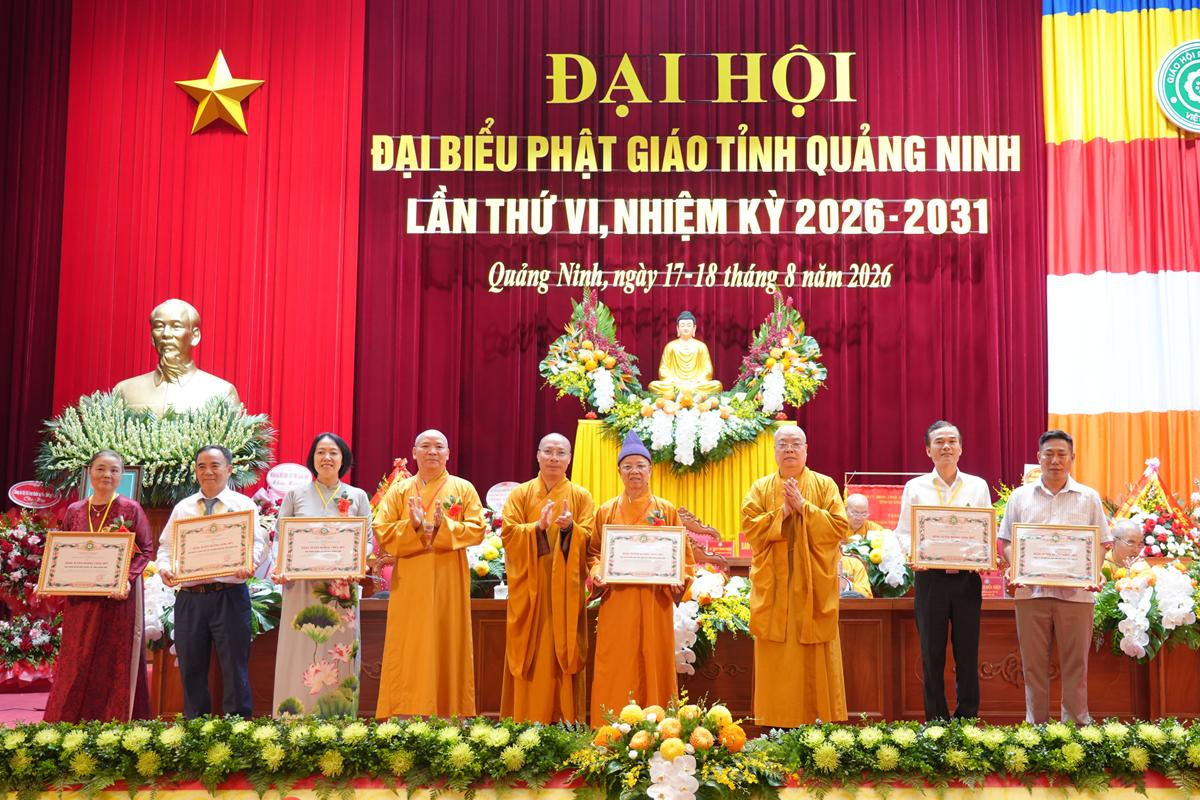 Đại hội đại biểu Phật giáo tỉnh Quảng Ninh lần thứ VI thành tựu viên mãn插图45