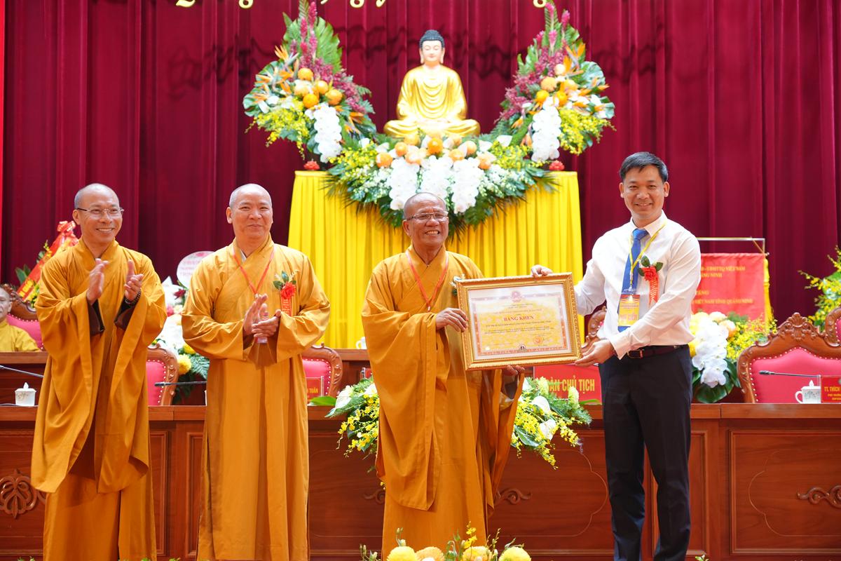 Đại hội đại biểu Phật giáo tỉnh Quảng Ninh lần thứ VI thành tựu viên mãn插图49