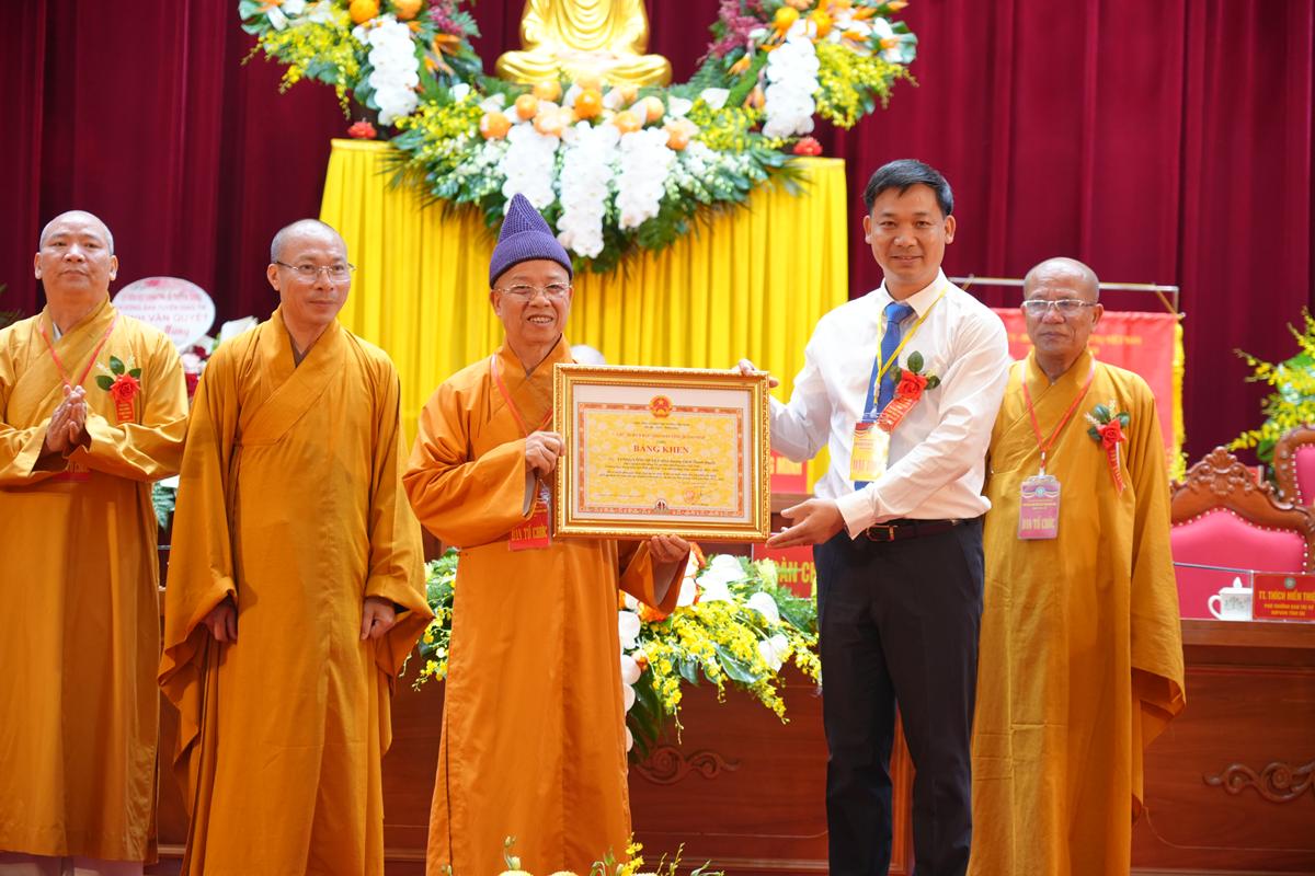 Đại hội đại biểu Phật giáo tỉnh Quảng Ninh lần thứ VI thành tựu viên mãn插图51
