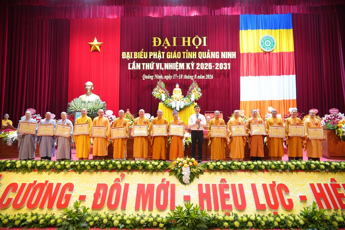Đại hội đại biểu Phật giáo tỉnh Quảng Ninh lần thứ VI thành tựu viên mãn插图53