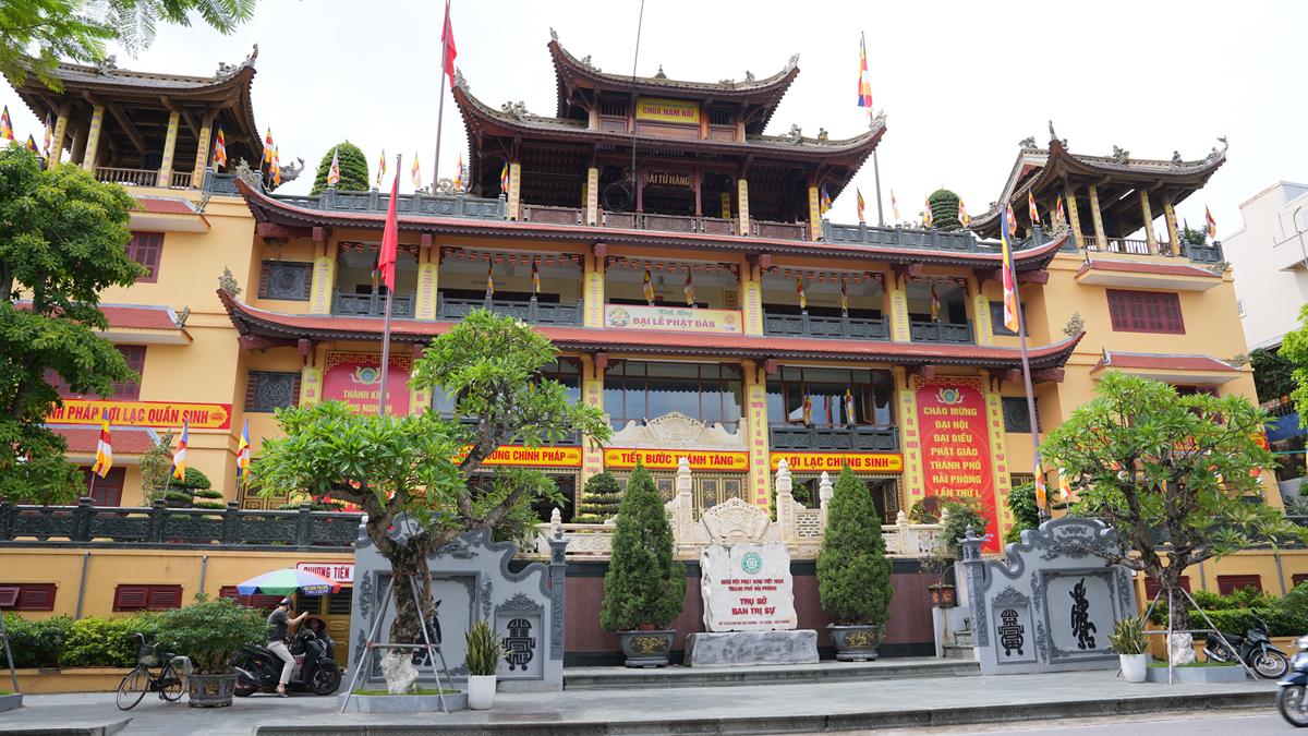 Phân ban Ni giới TW khu vực phía Bắc thăm, cúng dàng các trường hạ thuộc tỉnh Hưng Yên và thành phố Hải Phòng插图56