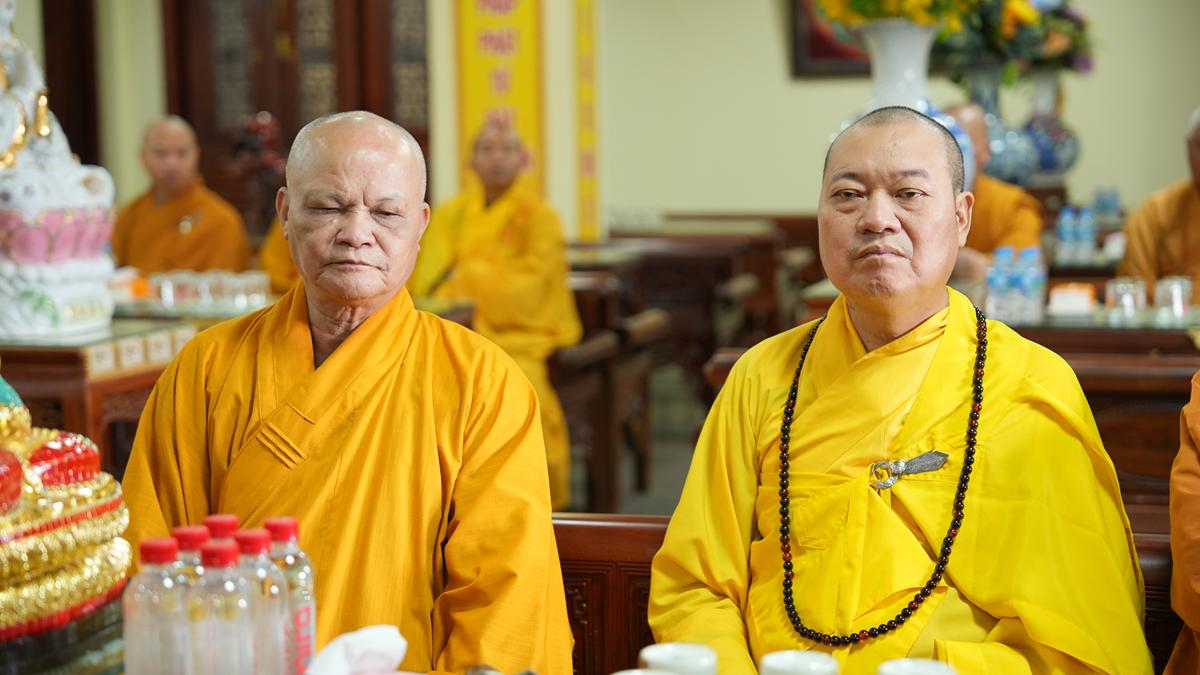 Phân ban Ni giới TW khu vực phía Bắc thăm, cúng dàng các trường hạ thuộc tỉnh Hưng Yên và thành phố Hải Phòng插图61