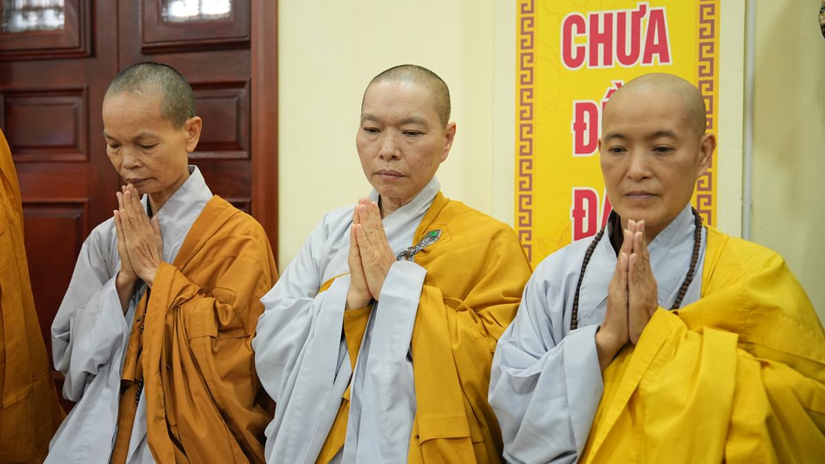 Phân ban Ni giới TW khu vực phía Bắc thăm, cúng dàng các trường hạ thuộc tỉnh Hưng Yên và thành phố Hải Phòng插图62