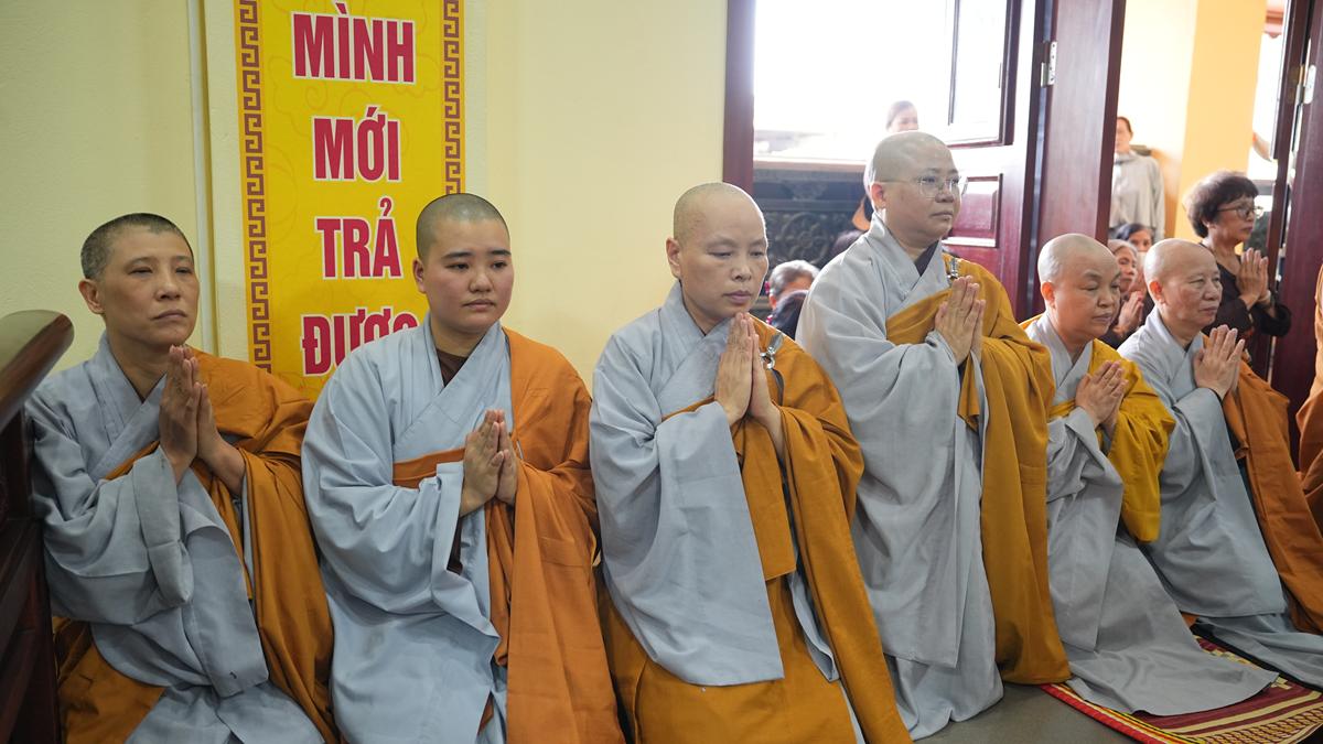 Phân ban Ni giới TW khu vực phía Bắc thăm, cúng dàng các trường hạ thuộc tỉnh Hưng Yên và thành phố Hải Phòng插图69