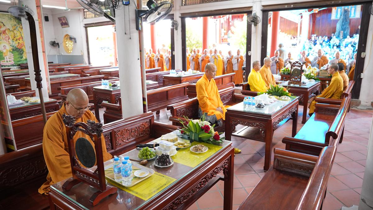 Phân ban Ni giới TW khu vực phía Bắc thăm, cúng dàng các trường hạ thuộc tỉnh Hưng Yên và thành phố Hải Phòng插图79
