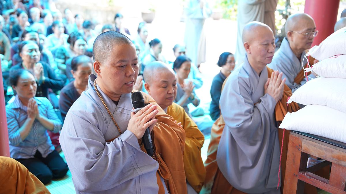 Phân ban Ni giới TW khu vực phía Bắc thăm, cúng dàng các trường hạ thuộc tỉnh Hưng Yên và thành phố Hải Phòng插图80