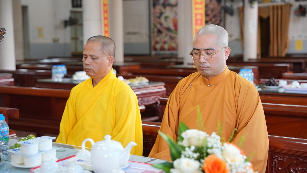 Phân ban Ni giới TW khu vực phía Bắc thăm, cúng dàng các trường hạ thuộc tỉnh Hưng Yên và thành phố Hải Phòng插图85