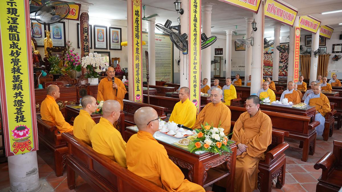 Phân ban Ni giới TW khu vực phía Bắc thăm, cúng dàng các trường hạ thuộc tỉnh Hưng Yên và thành phố Hải Phòng插图96