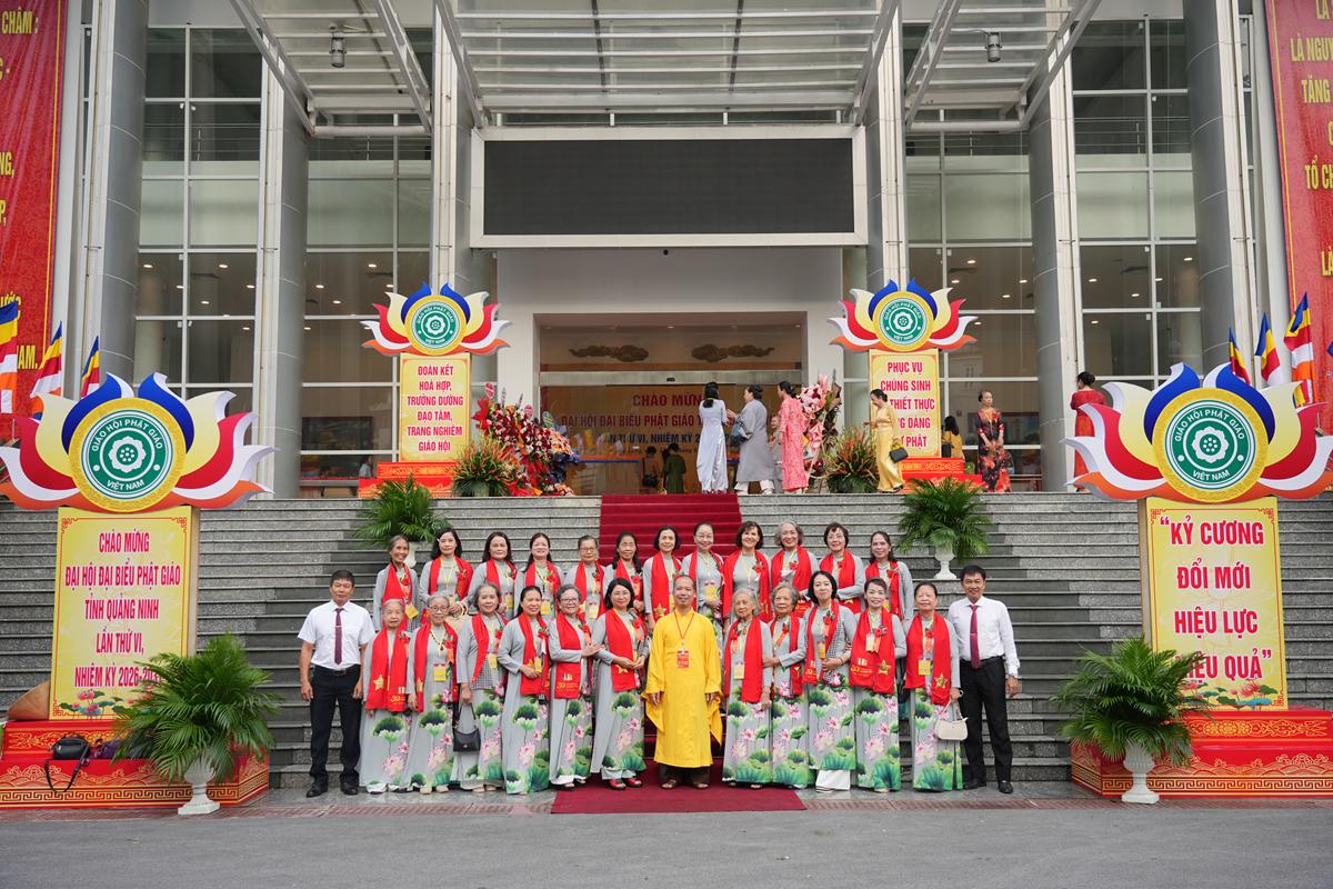 Đại hội đại biểu Phật giáo tỉnh Quảng Ninh lần thứ VI thành tựu viên mãn插图95