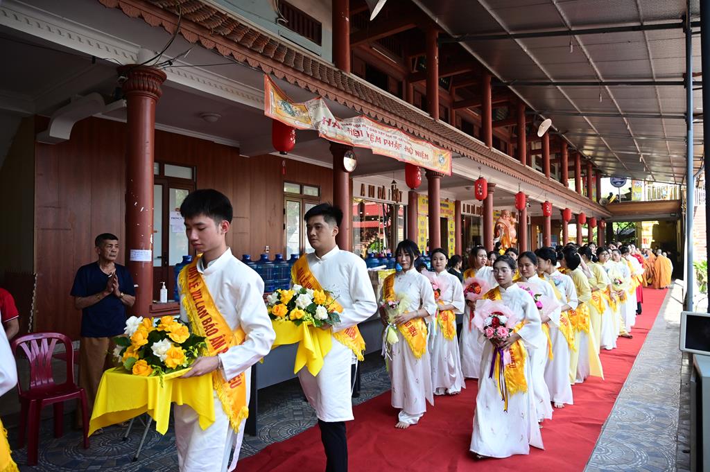 Hải Phòng: Xúc động gần 3.000 người về chùa An Hồng tu học và tham dự Đại lễ Vu Lan Báo Hiếu插图43
