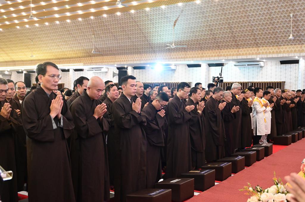Hải Phòng: Xúc động gần 3.000 người về chùa An Hồng tu học và tham dự Đại lễ Vu Lan Báo Hiếu插图58