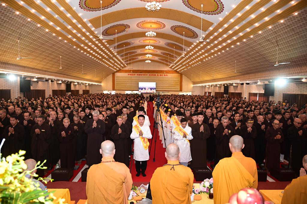 Hải Phòng: Xúc động gần 3.000 người về chùa An Hồng tu học và tham dự Đại lễ Vu Lan Báo Hiếu插图60