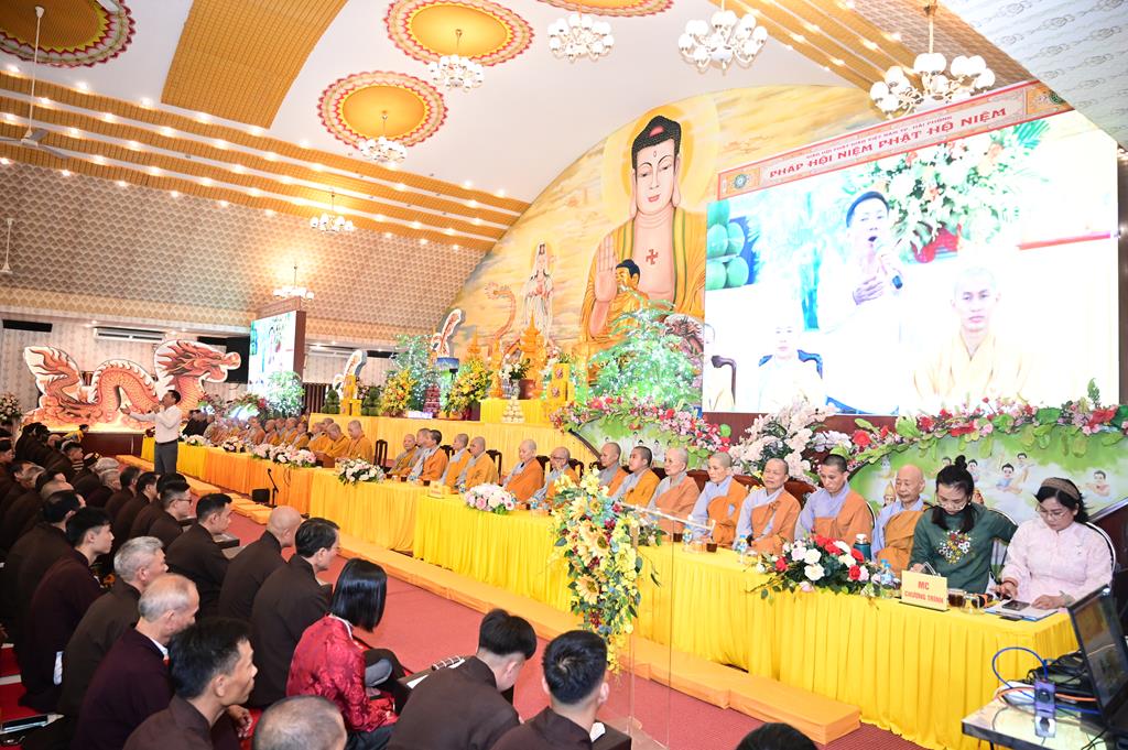 Hải Phòng: Xúc động gần 3.000 người về chùa An Hồng tu học và tham dự Đại lễ Vu Lan Báo Hiếu插图6