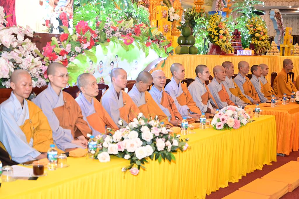 Hải Phòng: Xúc động gần 3.000 người về chùa An Hồng tu học và tham dự Đại lễ Vu Lan Báo Hiếu插图77