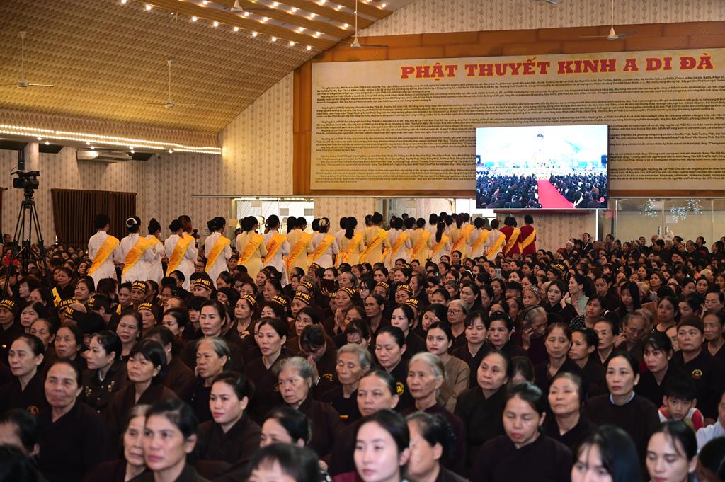 Hải Phòng: Xúc động gần 3.000 người về chùa An Hồng tu học và tham dự Đại lễ Vu Lan Báo Hiếu插图88