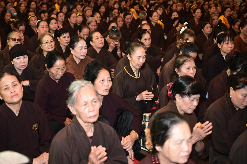 Hải Phòng: Xúc động gần 3.000 người về chùa An Hồng tu học và tham dự Đại lễ Vu Lan Báo Hiếu插图91