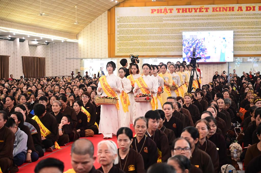Hải Phòng: Xúc động gần 3.000 người về chùa An Hồng tu học và tham dự Đại lễ Vu Lan Báo Hiếu插图104